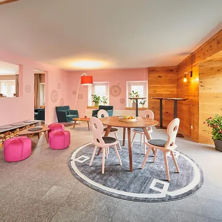 Reka-ferienanlage Apartment Madulain
